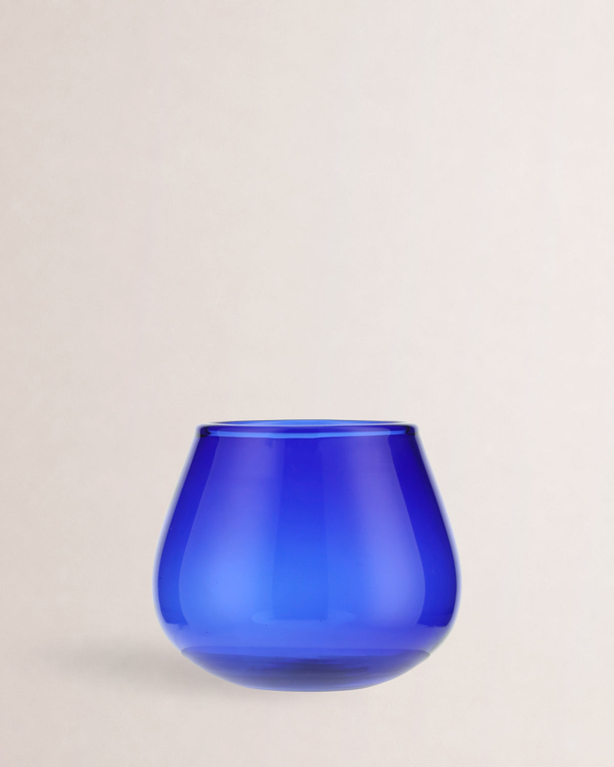 copa de cata de aceite azul